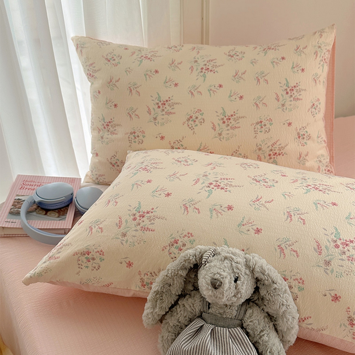 91家纺网 家纺一手货源 找家纺 贝扬思家纺 2025新款敲可爱的奶呼呼云感双层纱简约四件套系列-超级治愈~ 奶昔甜糕