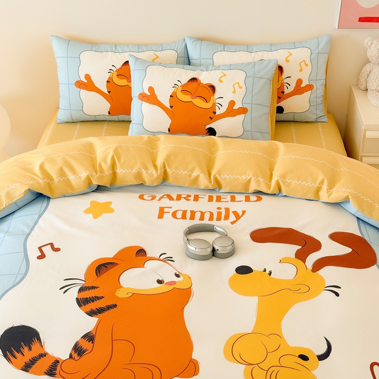 91家纺网 家纺一手货源 找家纺 （总）锦彩家居 2025新款全棉数码印花卡通四件套-加菲猫系列