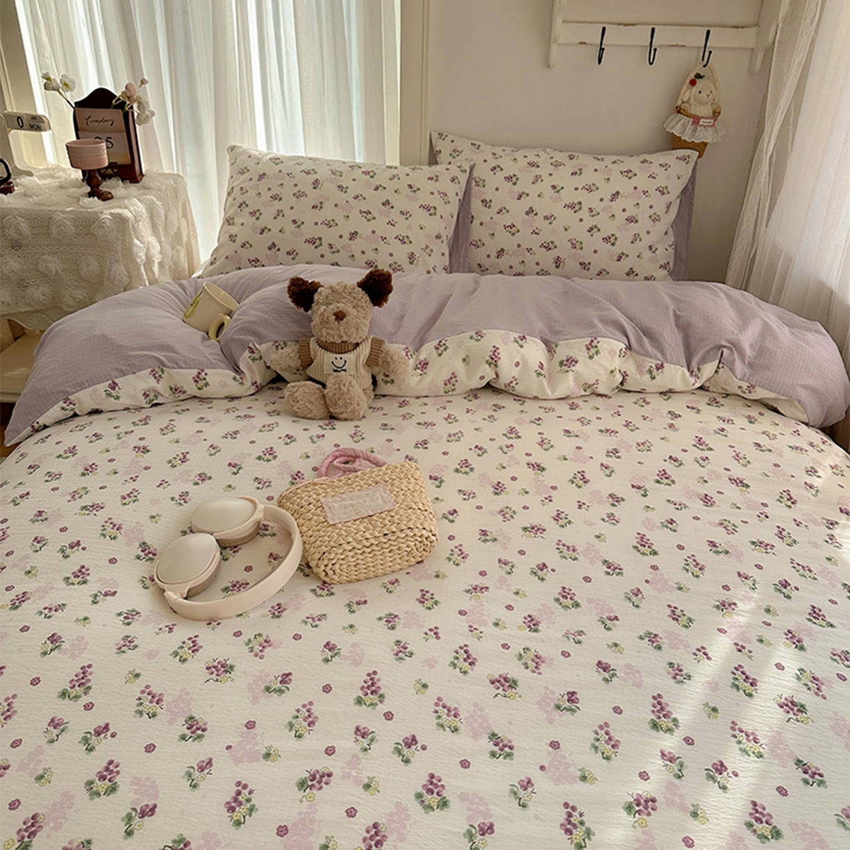 91家纺网 家纺一手货源 找家纺 贝扬思家纺 2025新款敲可爱的奶呼呼云感双层纱简约四件套系列-超级治愈~ 葡萄多多