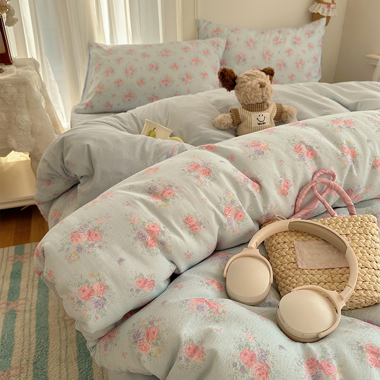 91家纺网 家纺一手货源 找家纺 贝扬思家纺 2025新款敲可爱的奶呼呼云感双层纱简约四件套系列-超级治愈~ 清风与雾-蓝