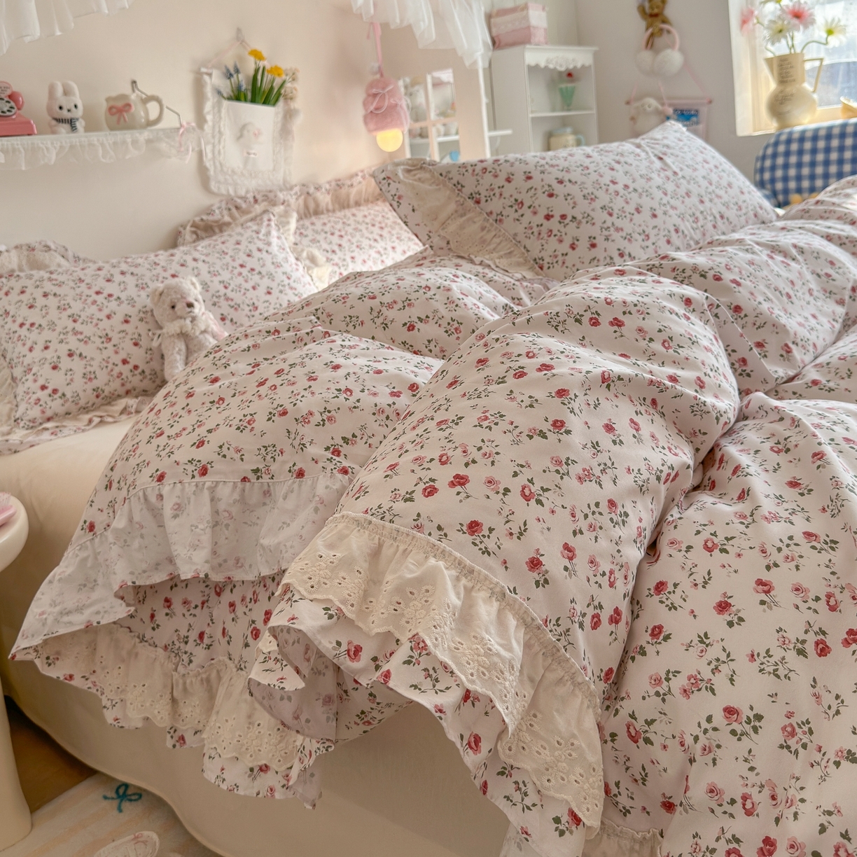 91家纺网 家纺一手货源 找家纺 （总）锦彩家居 2026新款全棉数码印花小碎花花边款三件套四件套INS小红书博主风（提供买家秀）