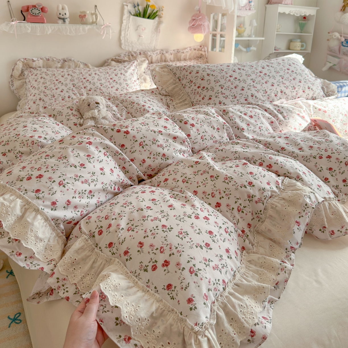 91家纺网 家纺一手货源 找家纺 （总）锦彩家居 2026新款全棉数码印花小碎花花边款三件套四件套INS小红书博主风（提供买家秀）