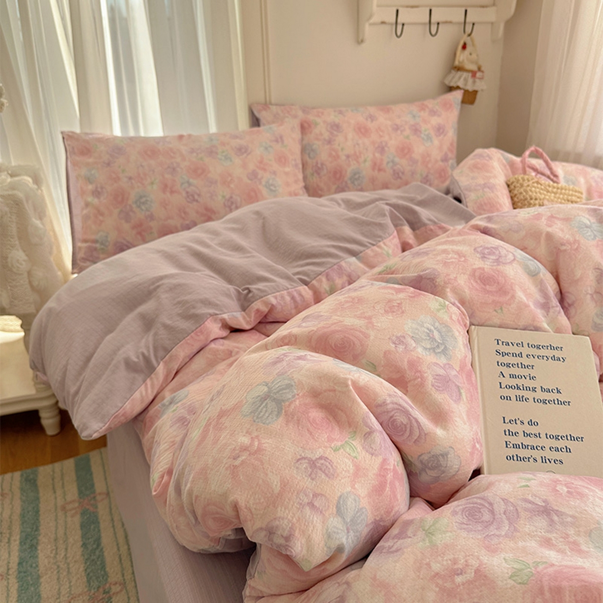 91家纺网 家纺一手货源 找家纺 贝扬思家纺 2025新款敲可爱的奶呼呼云感双层纱简约四件套系列-超级治愈~ 烟紫