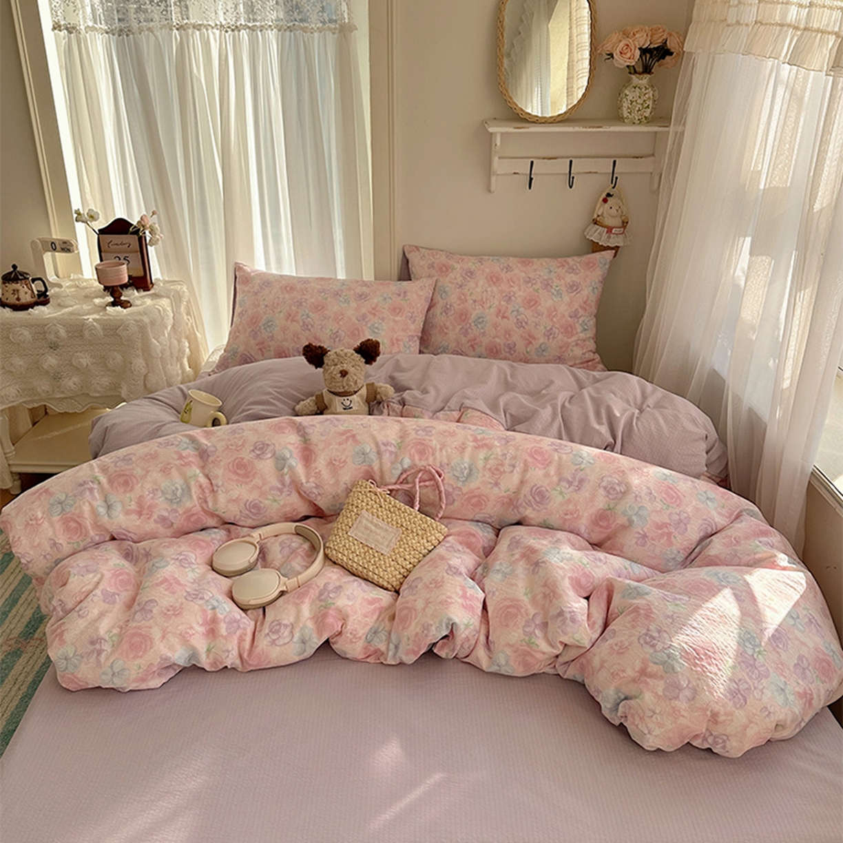 91家纺网 家纺一手货源 找家纺 贝扬思家纺 2025新款敲可爱的奶呼呼云感双层纱简约四件套系列-超级治愈~ 烟紫