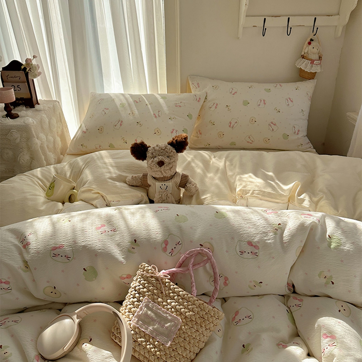 91家纺网 家纺一手货源 找家纺 贝扬思家纺 2025新款敲可爱的奶呼呼云感双层纱简约四件套系列-超级治愈~ 一口青苹果