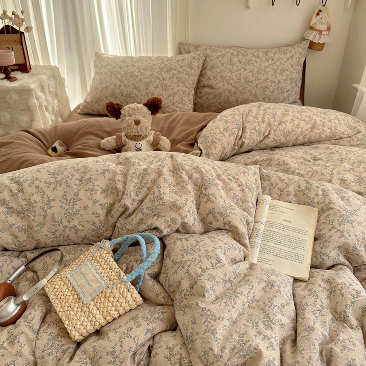 91家纺网 家纺一手货源 找家纺 贝扬思家纺 2025新款敲可爱的奶呼呼云感双层纱简约四件套系列-超级治愈~ 竹歆花语