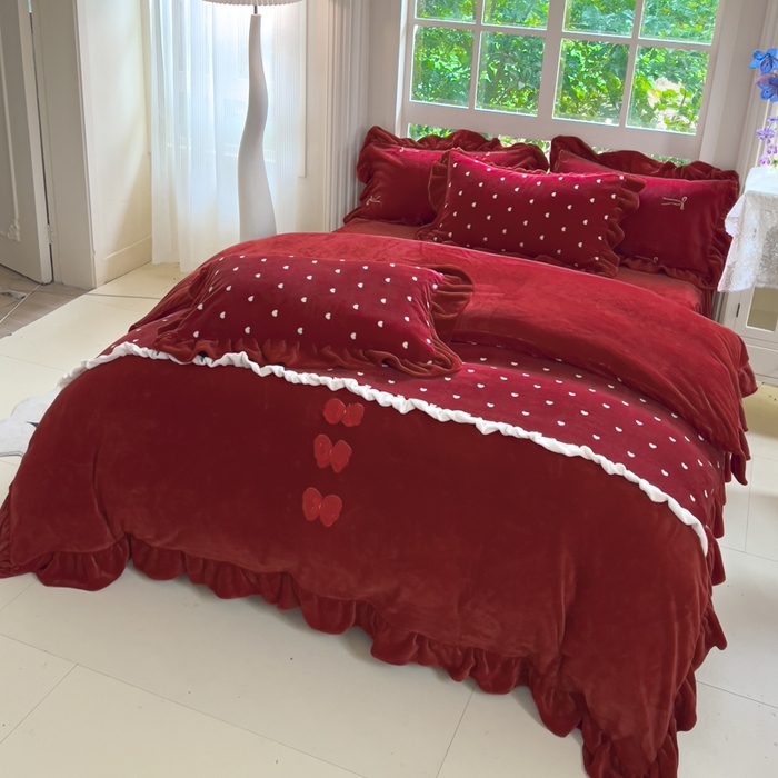 （总）睡美人 2025韩版暖铂绒牛奶绒花边床裙床笠床单款四件套