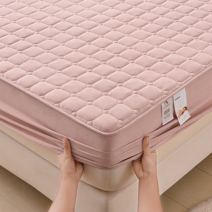 91家纺网 家纺一手货源 找家纺 优品惠 2025新款A类原棉夹棉床笠系列 粉色