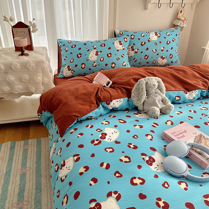 91家纺网 家纺一手货源 找家纺 星禾优选 2025新款全新热款敲可爱的奶呼呼云感双层纱简约四件套系列（提供买家秀） 大脸二胡猫-蓝