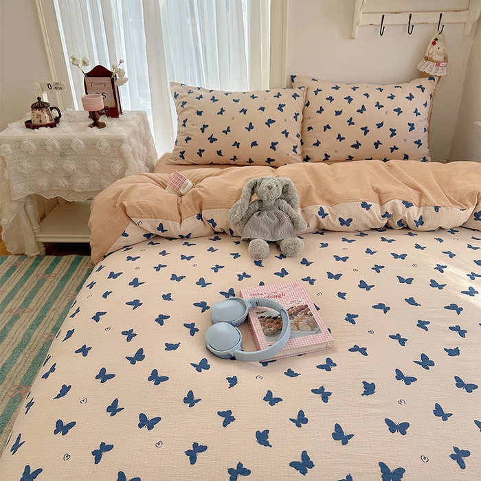 91家纺网 家纺一手货源 找家纺 星禾优选 2025新款全新热款敲可爱的奶呼呼云感双层纱简约四件套系列（提供买家秀） 蝴蝶剪影