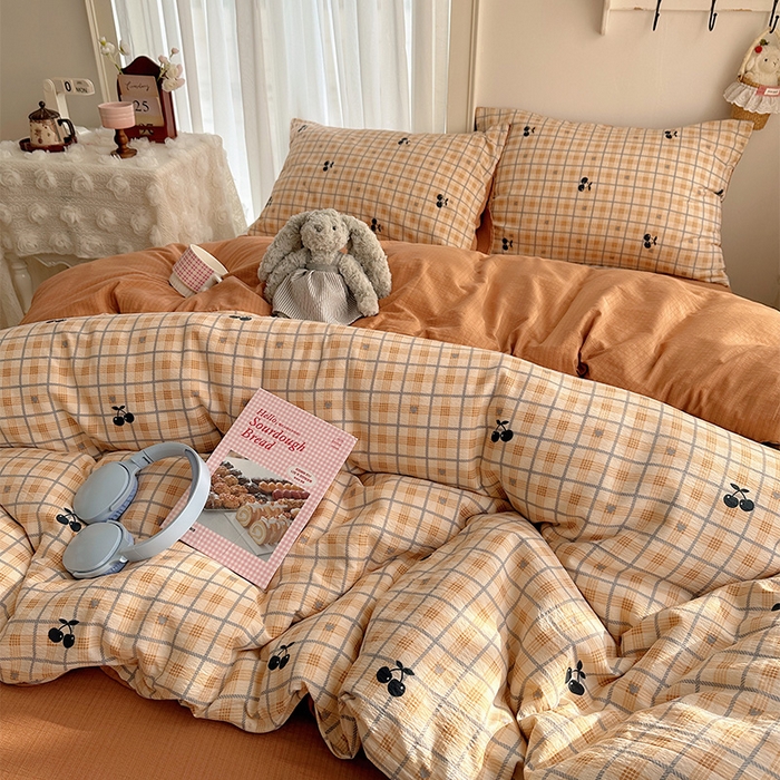 91家纺网 家纺一手货源 找家纺 星禾优选 2025新款全新热款敲可爱的奶呼呼云感双层纱简约四件套系列（提供买家秀） 焦糖樱桃