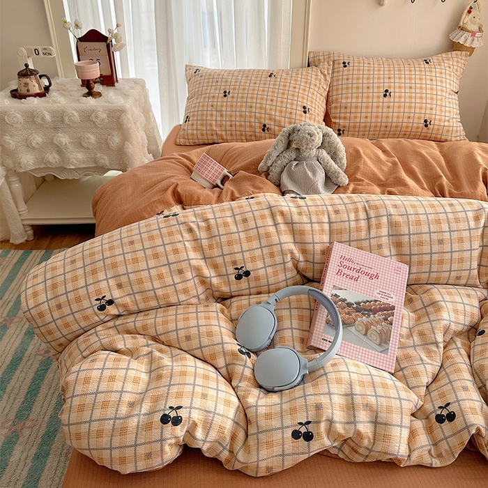 91家纺网 家纺一手货源 找家纺 星禾优选 2025新款全新热款敲可爱的奶呼呼云感双层纱简约四件套系列（提供买家秀） 焦糖樱桃