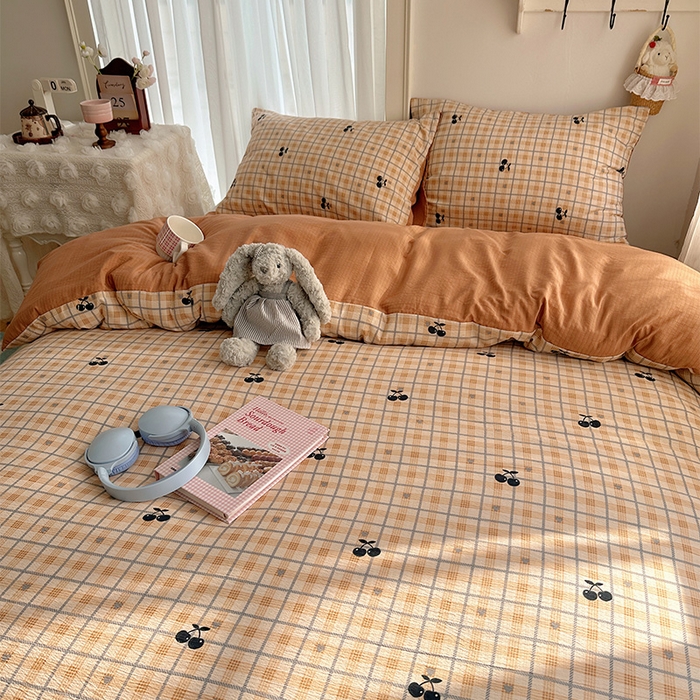 91家纺网 家纺一手货源 找家纺 星禾优选 2025新款全新热款敲可爱的奶呼呼云感双层纱简约四件套系列（提供买家秀） 焦糖樱桃