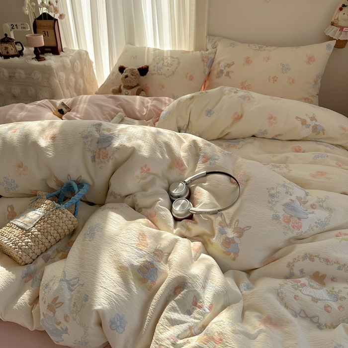 91家纺网 家纺一手货源 找家纺 星禾优选 2025新款全新热款敲可爱的奶呼呼云感双层纱简约四件套系列（提供买家秀） 镜子里的兔