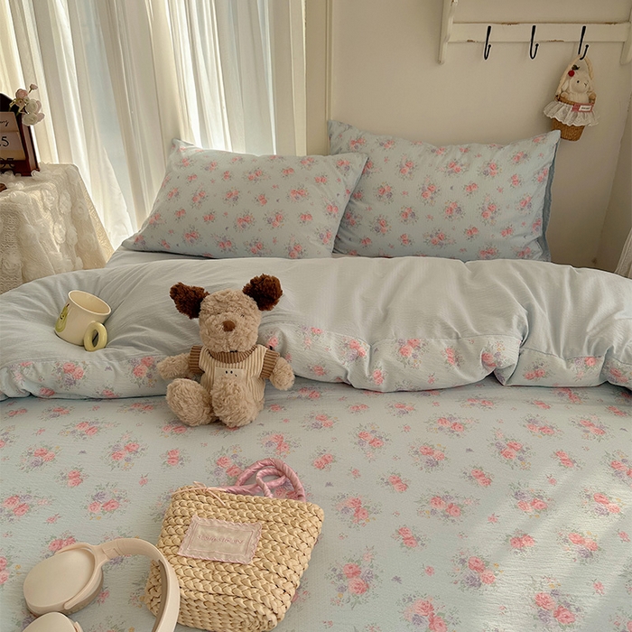 91家纺网 家纺一手货源 找家纺 星禾优选 2025新款全新热款敲可爱的奶呼呼云感双层纱简约四件套系列（提供买家秀） 清风与雾-蓝