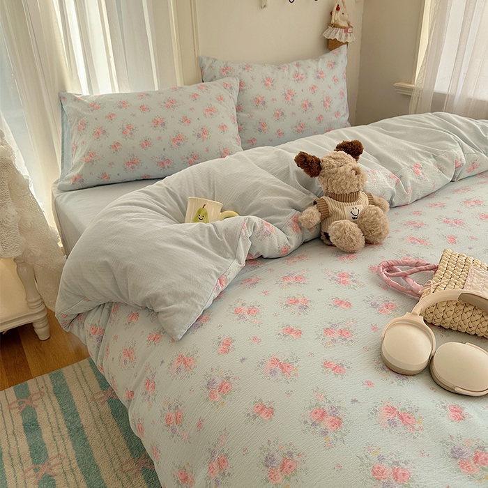 91家纺网 家纺一手货源 找家纺 星禾优选 2025新款全新热款敲可爱的奶呼呼云感双层纱简约四件套系列（提供买家秀） 清风与雾-蓝