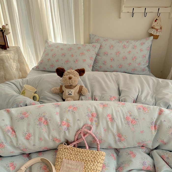 91家纺网 家纺一手货源 找家纺 星禾优选 2025新款全新热款敲可爱的奶呼呼云感双层纱简约四件套系列（提供买家秀） 清风与雾-蓝