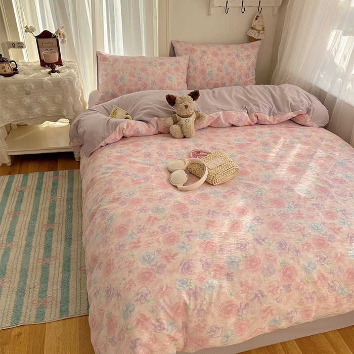 91家纺网 家纺一手货源 找家纺 星禾优选 2025新款全新热款敲可爱的奶呼呼云感双层纱简约四件套系列（提供买家秀） 烟紫