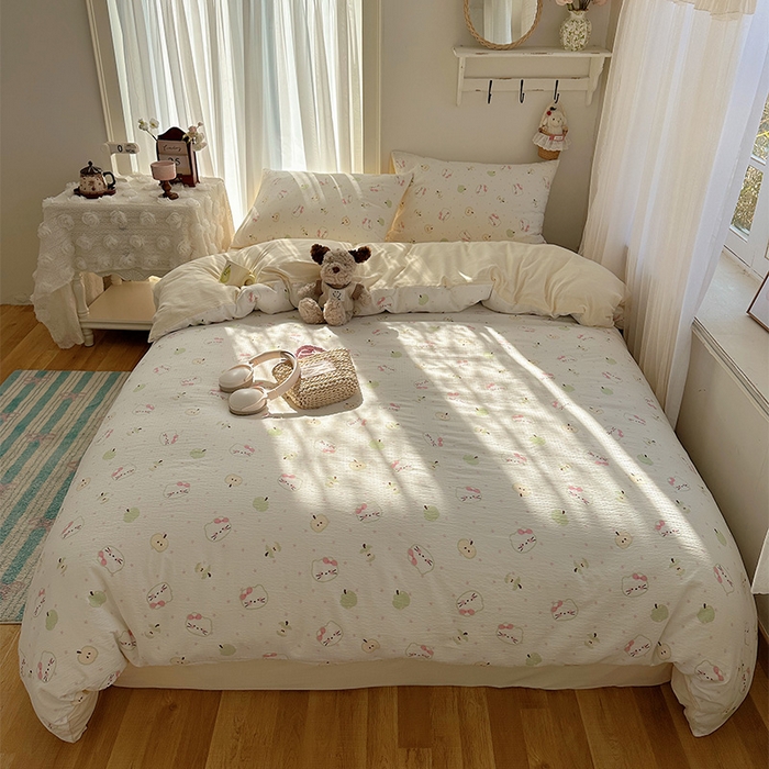 91家纺网 家纺一手货源 找家纺 星禾优选 2025新款全新热款敲可爱的奶呼呼云感双层纱简约四件套系列（提供买家秀） 一口青苹果