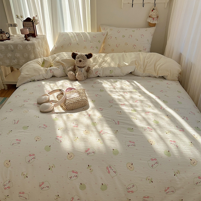 91家纺网 家纺一手货源 找家纺 星禾优选 2025新款全新热款敲可爱的奶呼呼云感双层纱简约四件套系列（提供买家秀） 一口青苹果