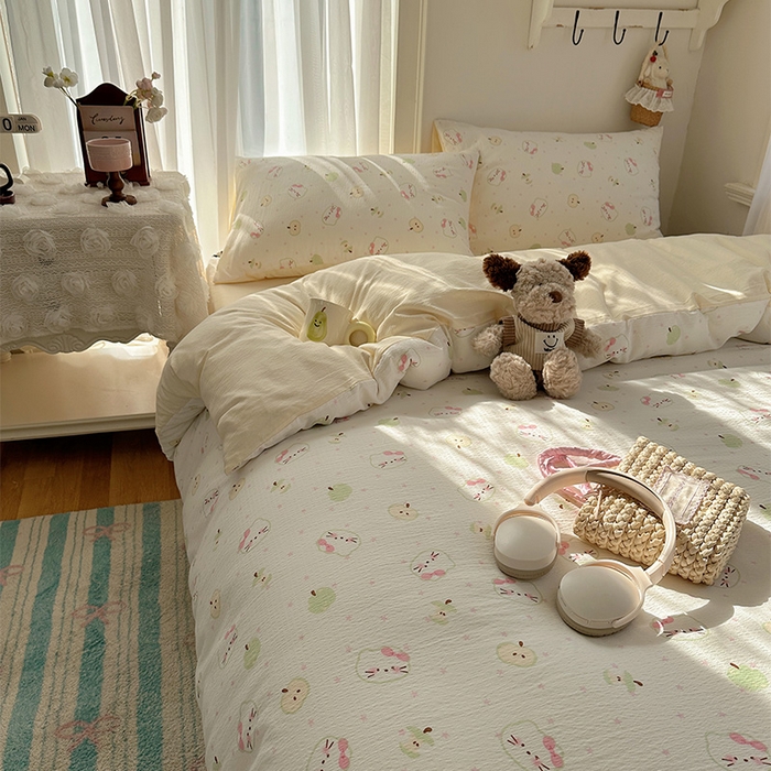 91家纺网 家纺一手货源 找家纺 星禾优选 2025新款全新热款敲可爱的奶呼呼云感双层纱简约四件套系列（提供买家秀） 一口青苹果