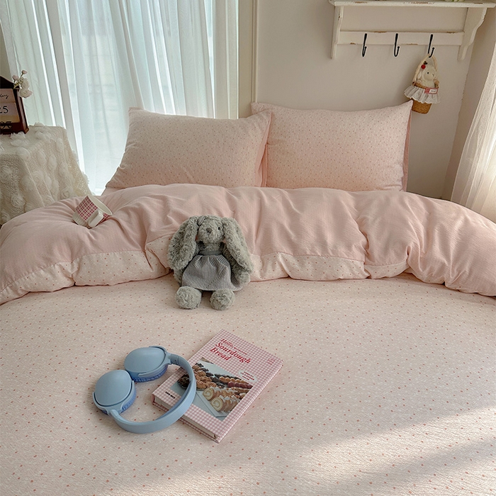 91家纺网 家纺一手货源 找家纺 星禾优选 2025新款全新热款敲可爱的奶呼呼云感双层纱简约四件套系列（提供买家秀） 樱桃奶球