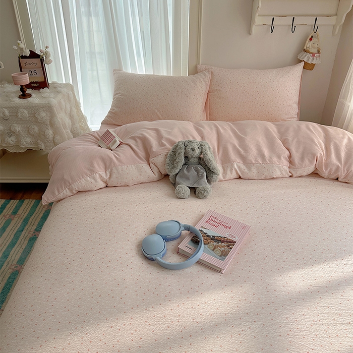 91家纺网 家纺一手货源 找家纺 星禾优选 2025新款全新热款敲可爱的奶呼呼云感双层纱简约四件套系列（提供买家秀） 樱桃奶球