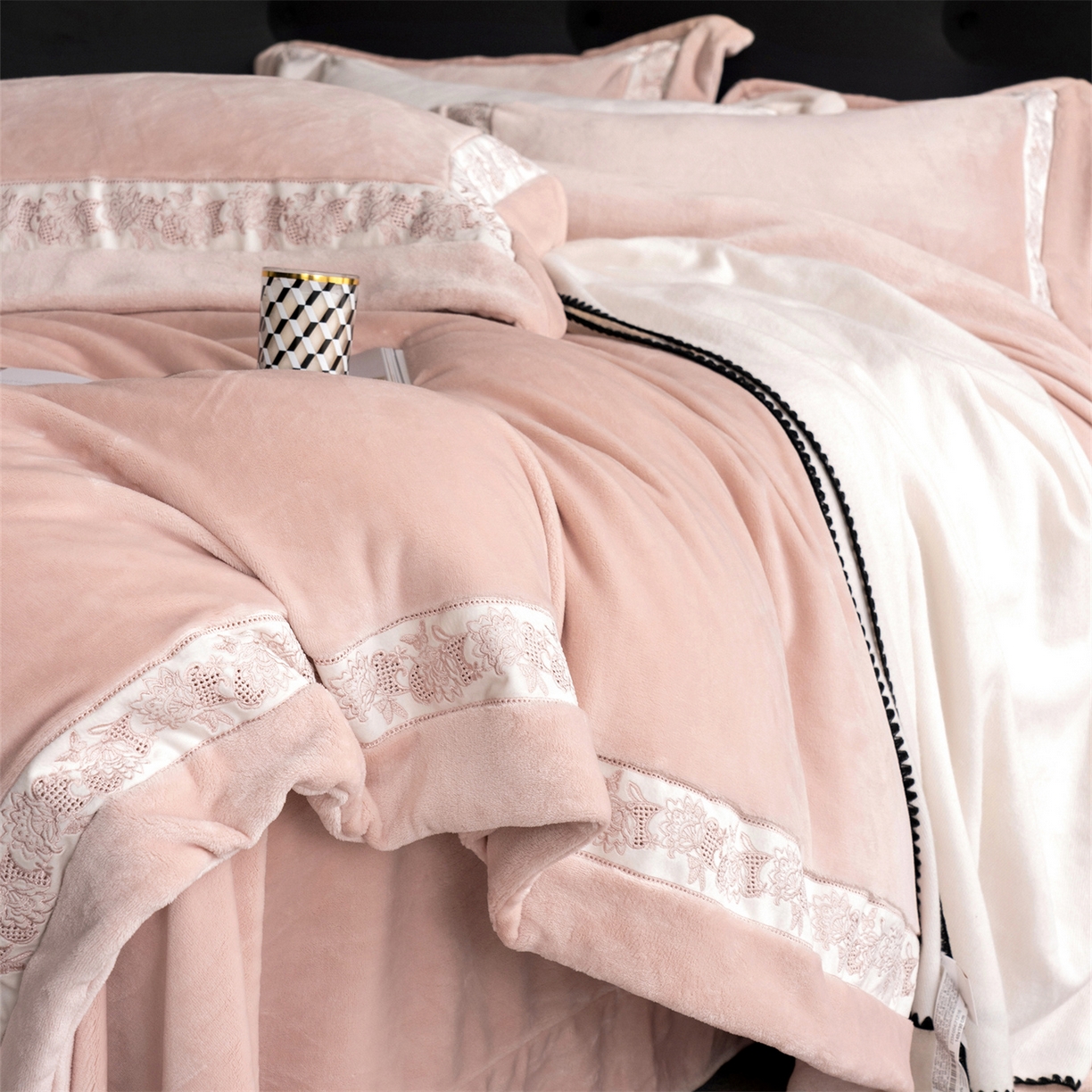 91家纺网 家纺一手货源 找家纺 （总）时亿 20225新款高克重270g奶芙绒系列--知岚