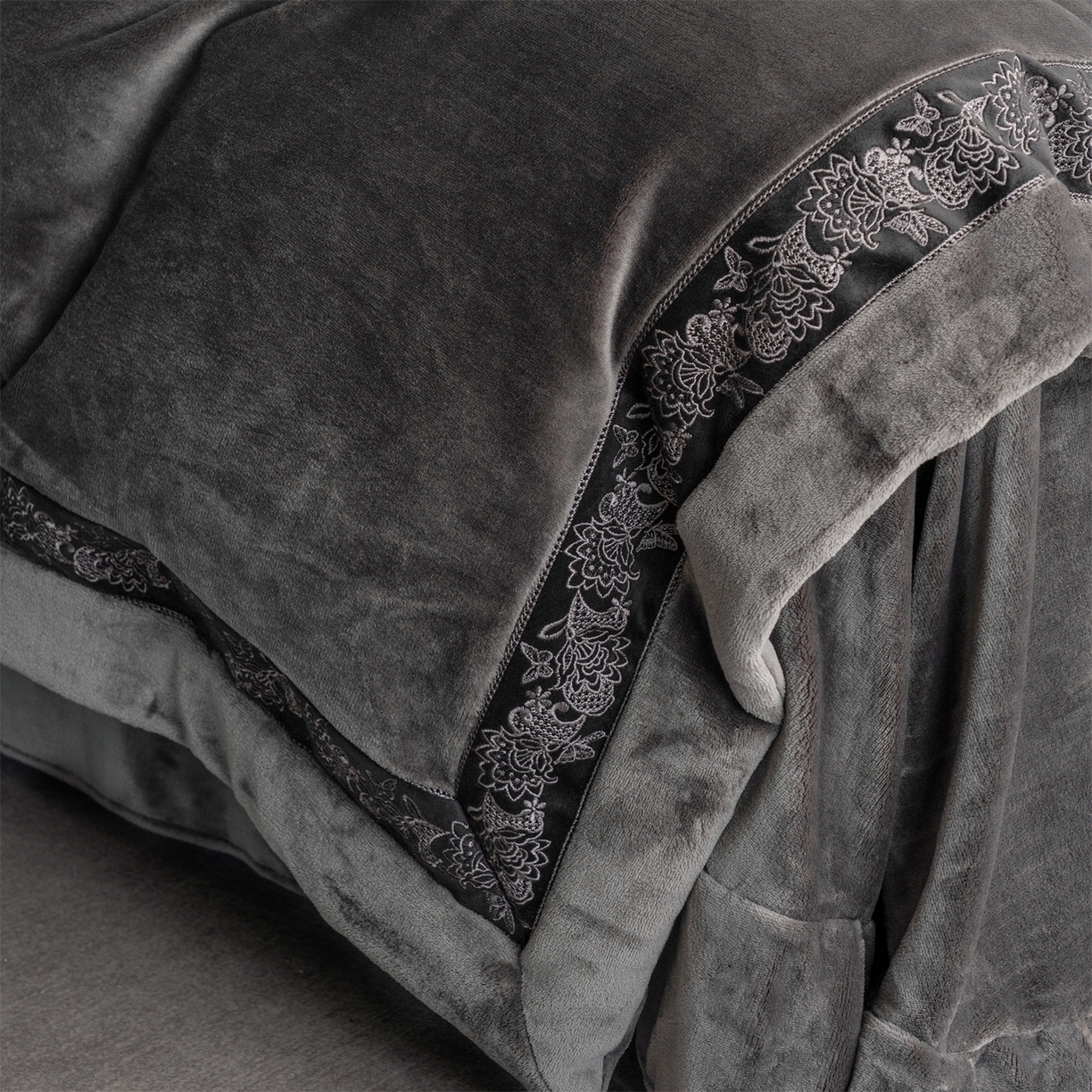 91家纺网 家纺一手货源 找家纺 时亿 20225新款高克重270g奶芙绒系列--知岚 知岚--慕克灰