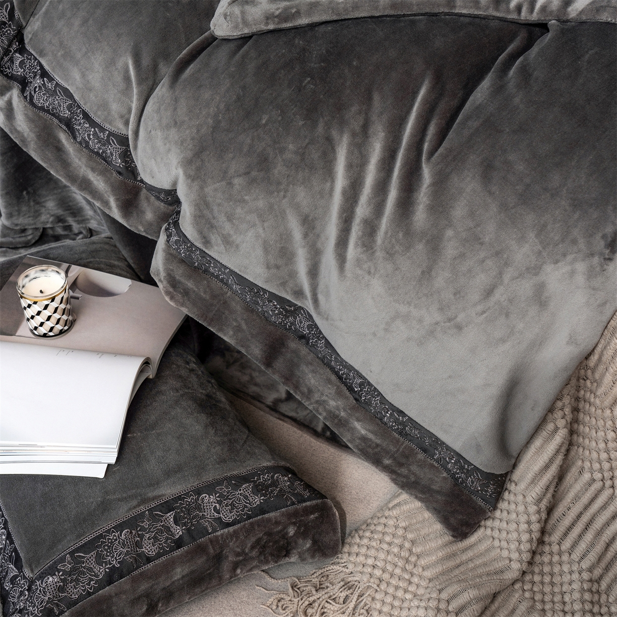 91家纺网 家纺一手货源 找家纺 时亿 20225新款高克重270g奶芙绒系列--知岚 知岚--慕克灰