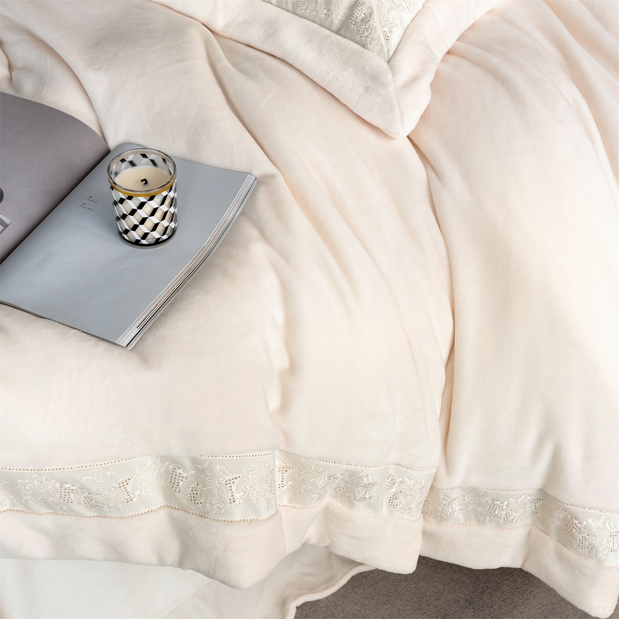 91家纺网 家纺一手货源 找家纺 时亿 20225新款高克重270g奶芙绒系列--知岚 知岚--暖白