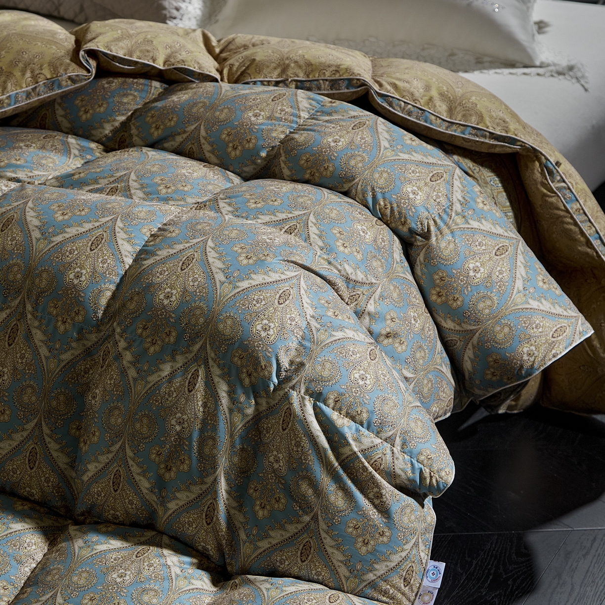 91家纺网 家纺一手货源 找家纺 （总）暖羽屋羽绒馆 2025新款白鹅绒丝被芯  羽绒丝被 羽毛被子 婚庆羽绒被 双人加厚冬被