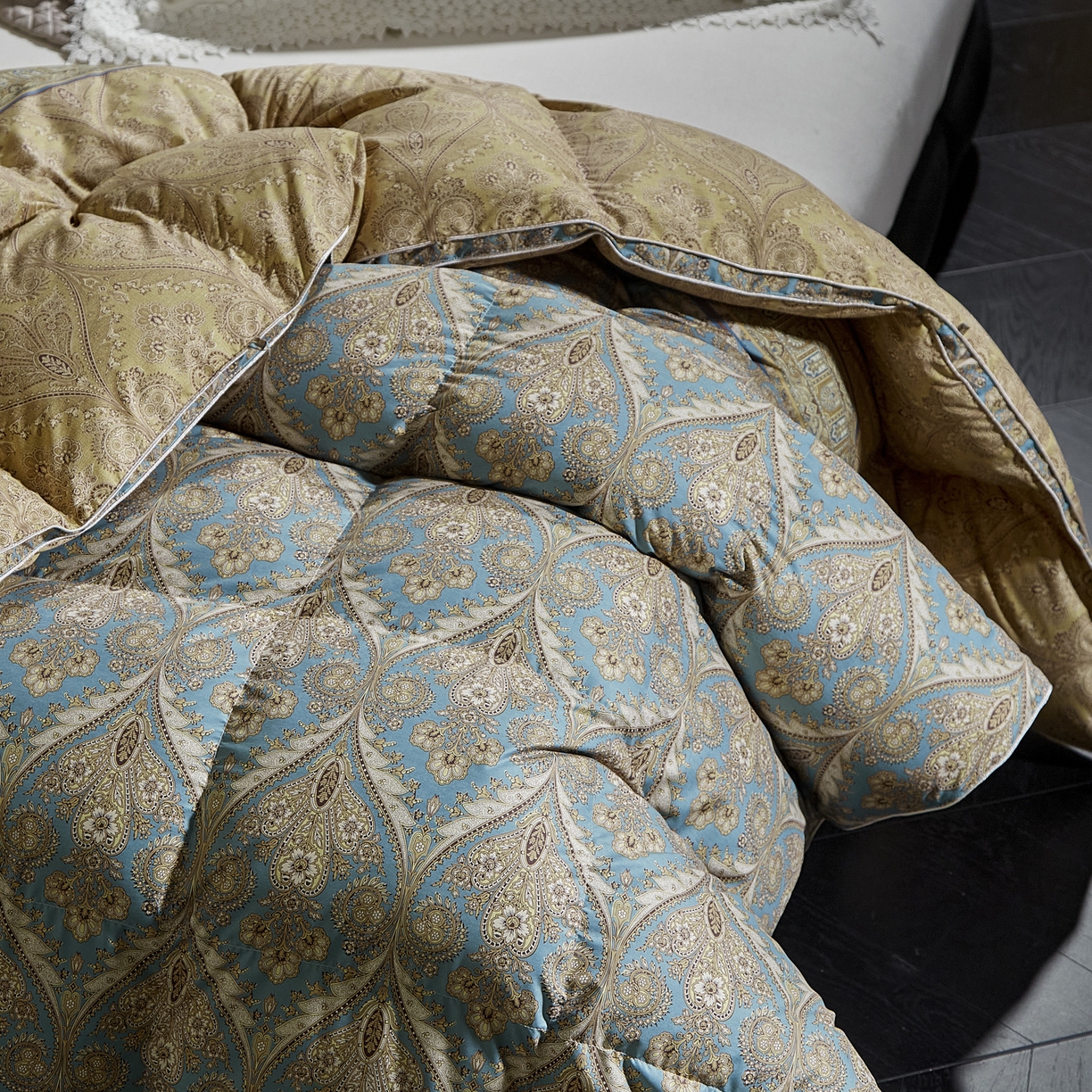 91家纺网 家纺一手货源 找家纺 （总）暖羽屋羽绒馆 2025新款白鹅绒丝被芯  羽绒丝被 羽毛被子 婚庆羽绒被 双人加厚冬被