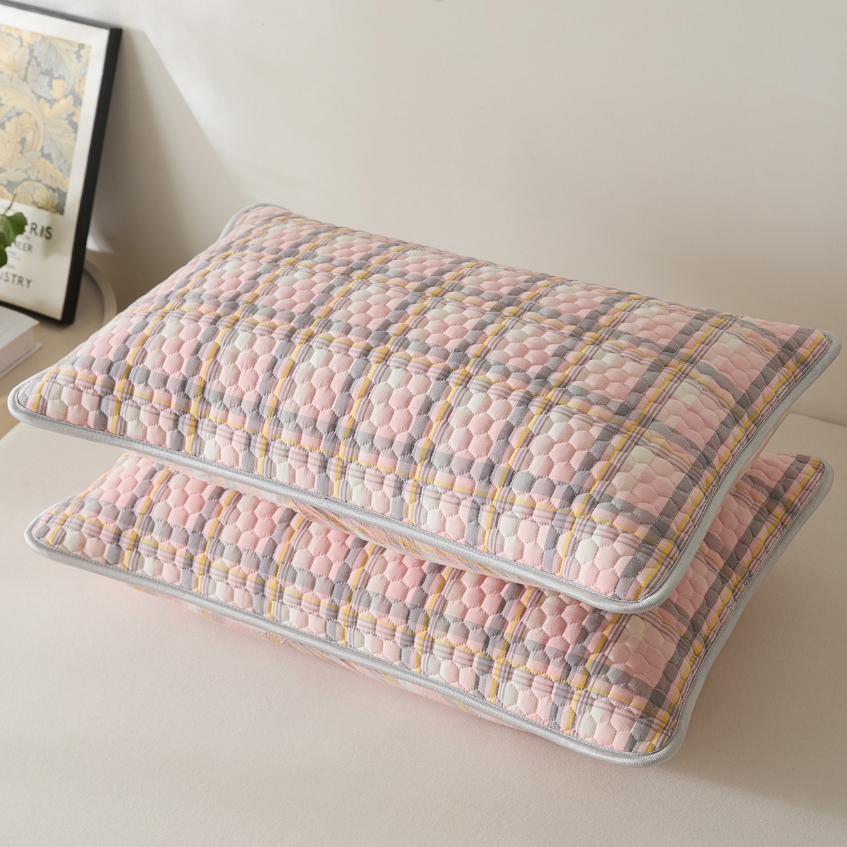 91家纺网 家纺一手货源 找家纺 芬晴家纺 2025新款全棉色织棉花枕套 清风-粉