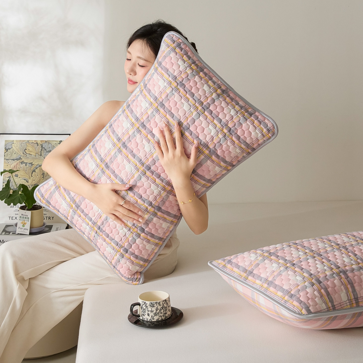 91家纺网 家纺一手货源 找家纺 芬晴家纺 2025新款全棉色织棉花枕套 清风-粉