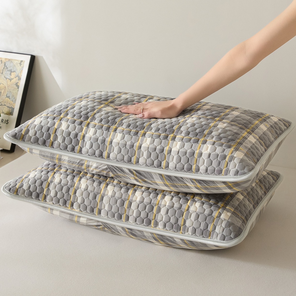 91家纺网 家纺一手货源 找家纺 芬晴家纺 2025新款全棉色织棉花枕套 清风-灰