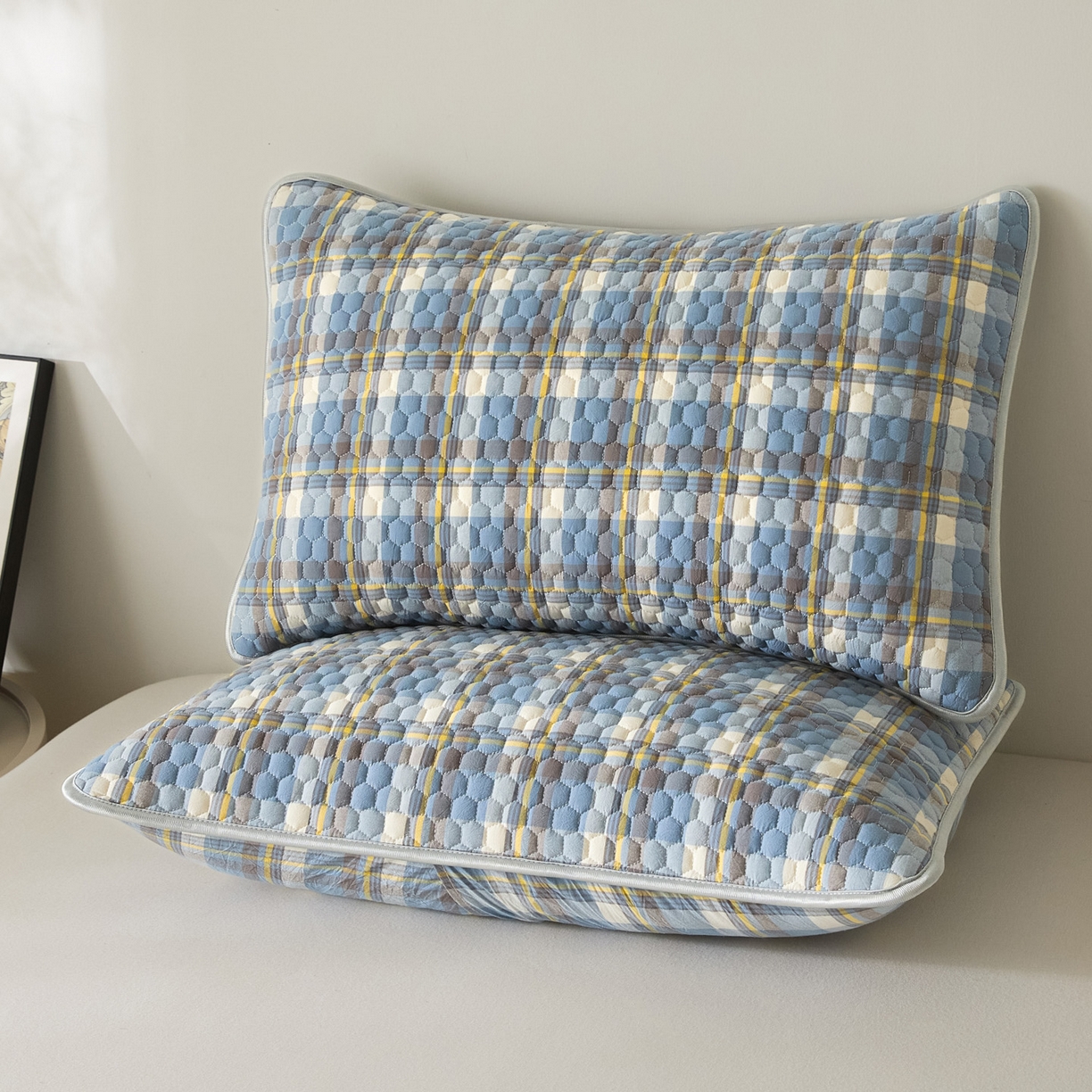 91家纺网 家纺一手货源 找家纺 芬晴家纺 2025新款全棉色织棉花枕套 清风-兰