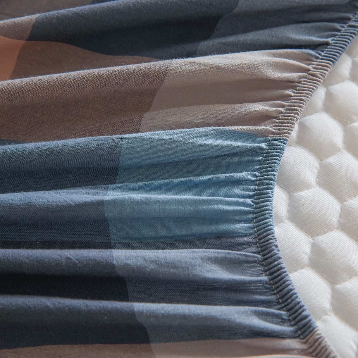 91家纺网 家纺一手货源 找家纺 芬晴家纺 2025新款色织全棉棉花床笠 诺卡