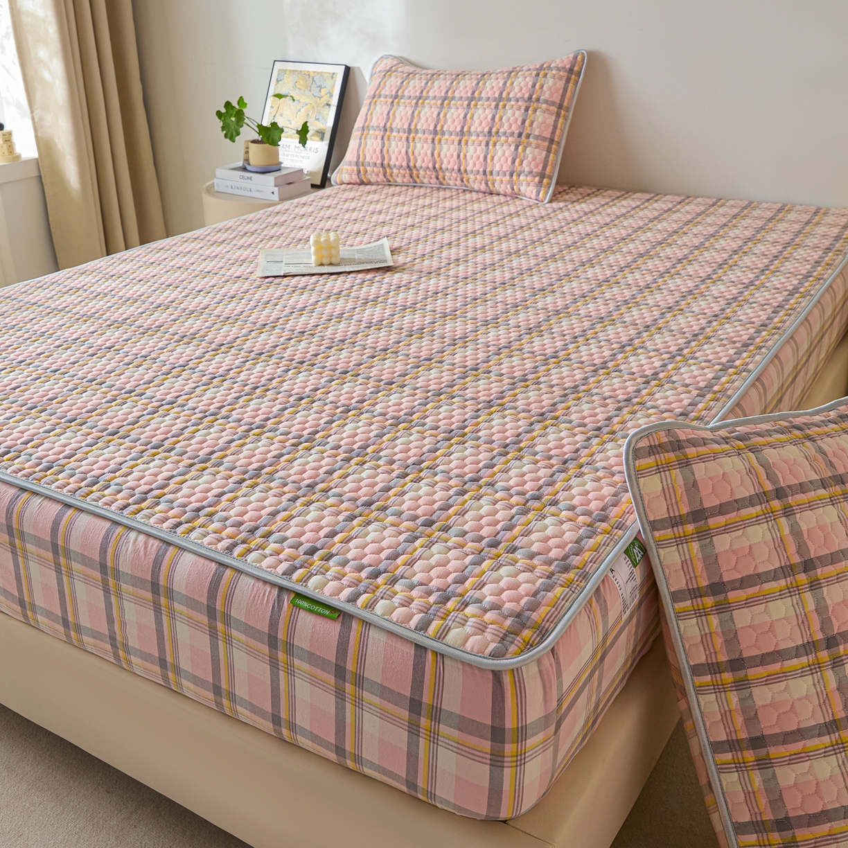 91家纺网 家纺一手货源 找家纺 芬晴家纺 2025新款色织全棉棉花床笠 清风-粉