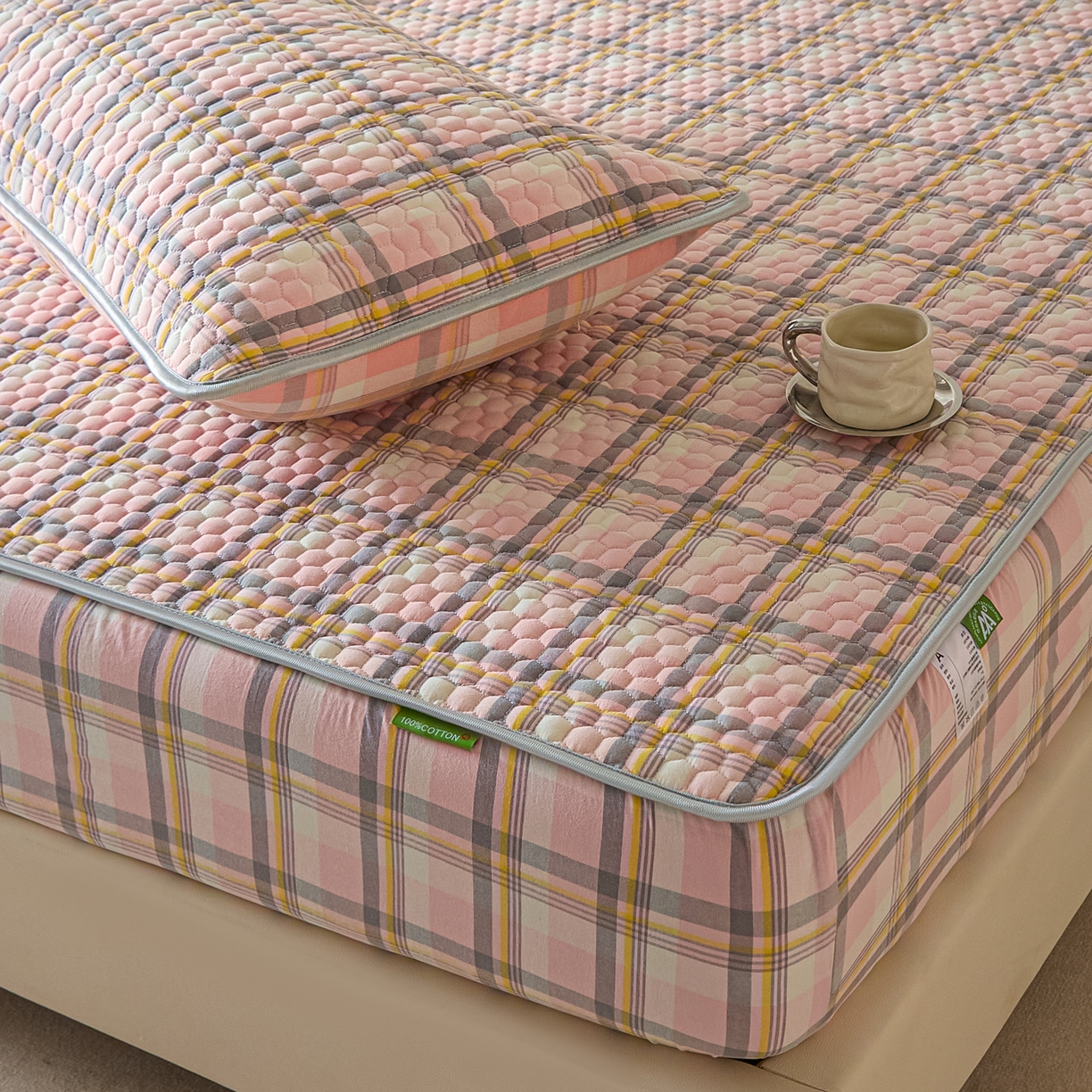 91家纺网 家纺一手货源 找家纺 芬晴家纺 2025新款色织全棉棉花床笠 清风-粉