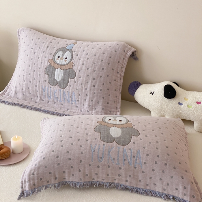 91家纺网 家纺一手货源 找家纺 麻依 2025新款全棉四层纱布软萌流苏枕巾 波点企鹅