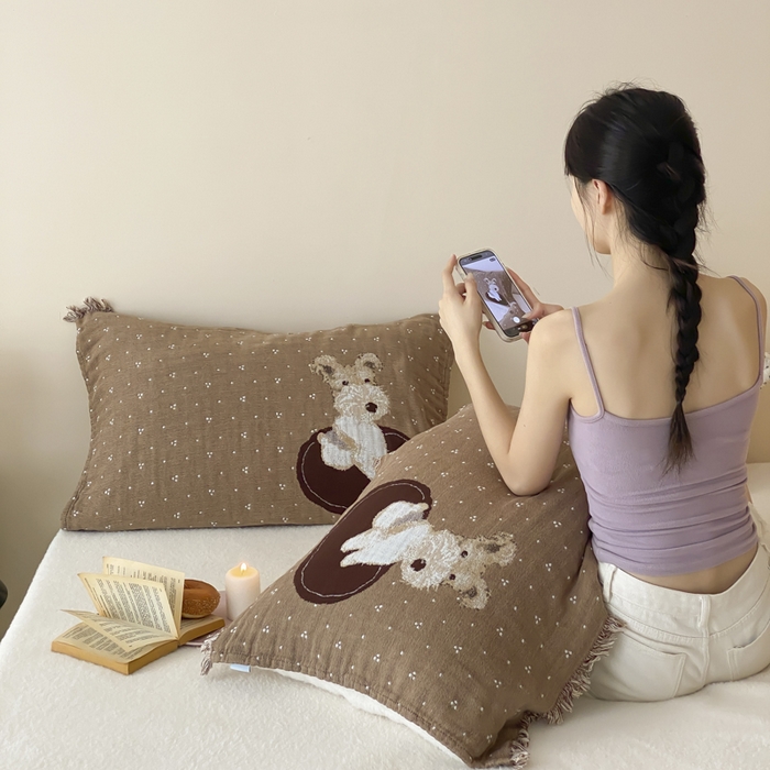 91家纺网 家纺一手货源 找家纺 麻依 2025新款全棉四层纱布软萌流苏枕巾 乖乖狗