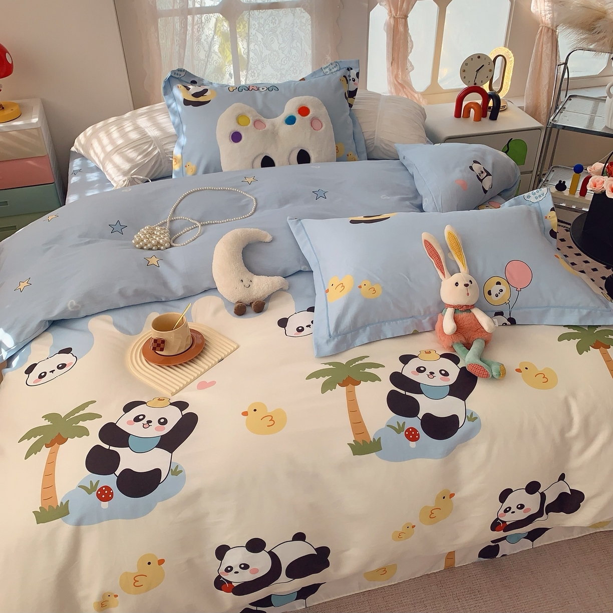 91家纺网 家纺一手货源 找家纺 莱豫家纺 2026新款全棉纯棉小清新印花四件套-第一波 快乐熊猫蓝