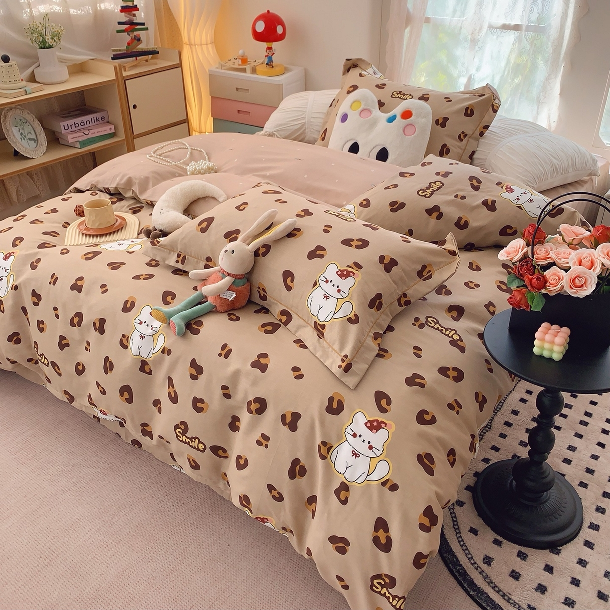 91家纺网 家纺一手货源 找家纺 莱豫家纺 2026新款全棉纯棉小清新印花四件套-第一波 猫咪豹纹咖