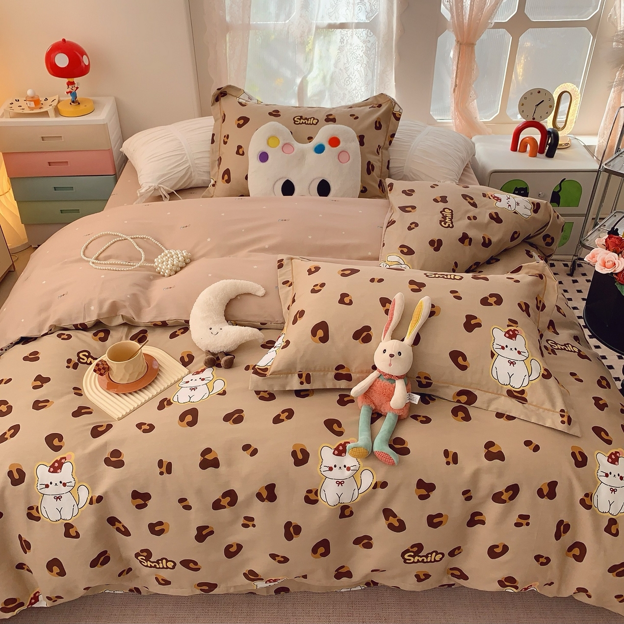 91家纺网 家纺一手货源 找家纺 莱豫家纺 2026新款全棉纯棉小清新印花四件套-第一波 猫咪豹纹咖