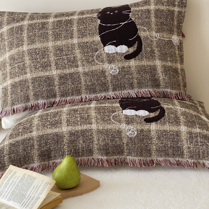 91家纺网 家纺一手货源 找家纺 麻依 2025新款全棉四层纱布软萌流苏枕巾 线团小咪