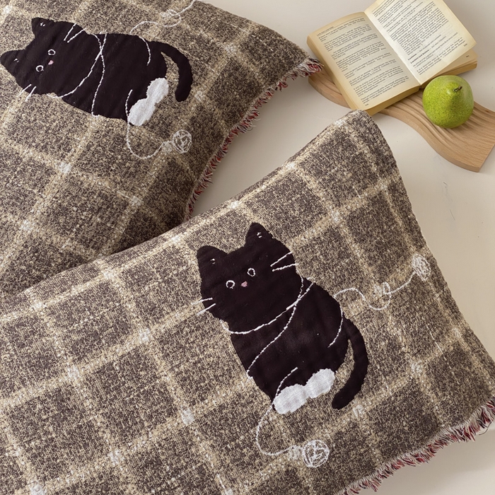 91家纺网 家纺一手货源 找家纺 麻依 2025新款全棉四层纱布软萌流苏枕巾 线团小咪