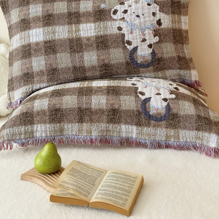 91家纺网 家纺一手货源 找家纺 麻依 2025新款全棉四层纱布软萌流苏枕巾 杂技小狗