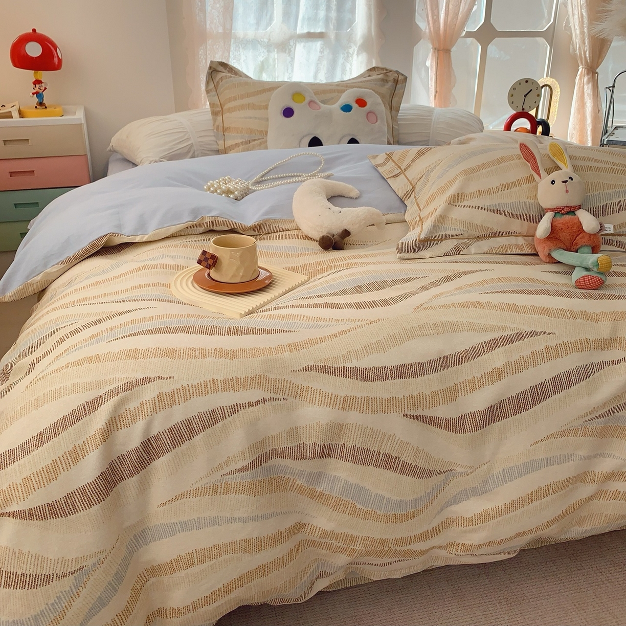 91家纺网 家纺一手货源 找家纺 莱豫家纺 2026新款全棉纯棉小清新印花四件套-第一波 曲线