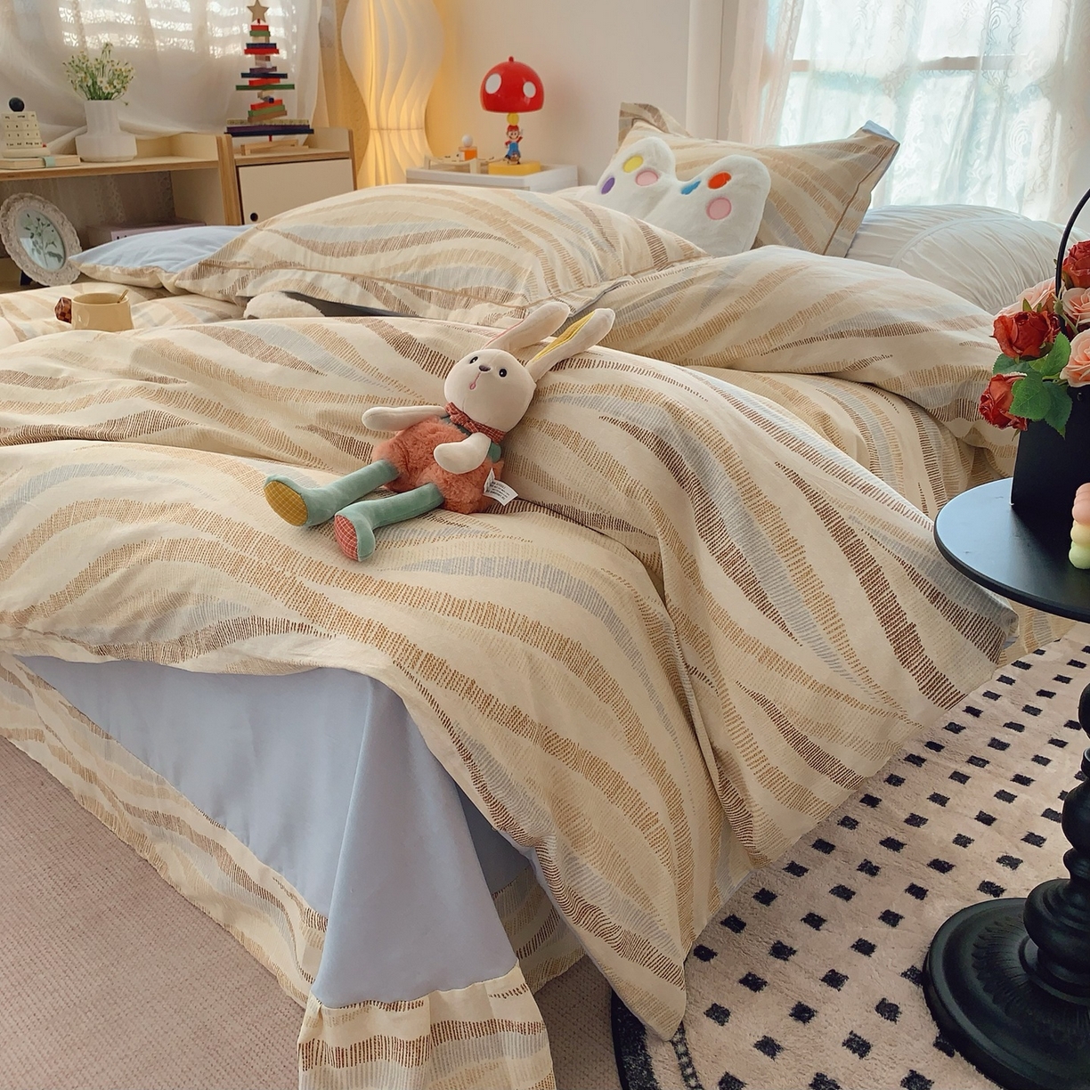 91家纺网 家纺一手货源 找家纺 莱豫家纺 2026新款全棉纯棉小清新印花四件套-第一波 曲线